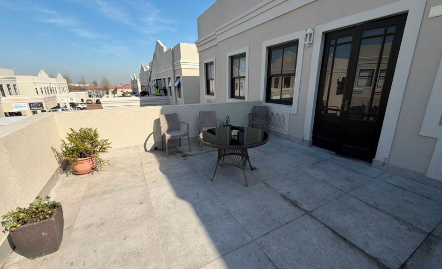 To Let Commercial Property for Rent in Rosenpark Western Cape